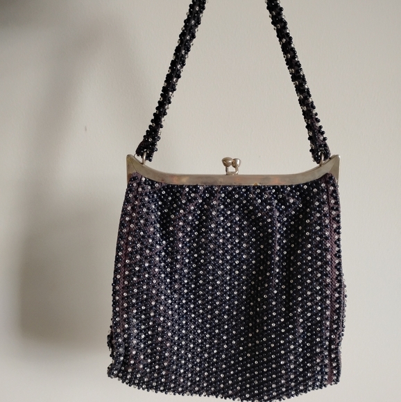 Vintage 1960s Beaded Hand Bag Black Blue Classic Silver-Tone Kiss Clasp - Picture 2 of 13